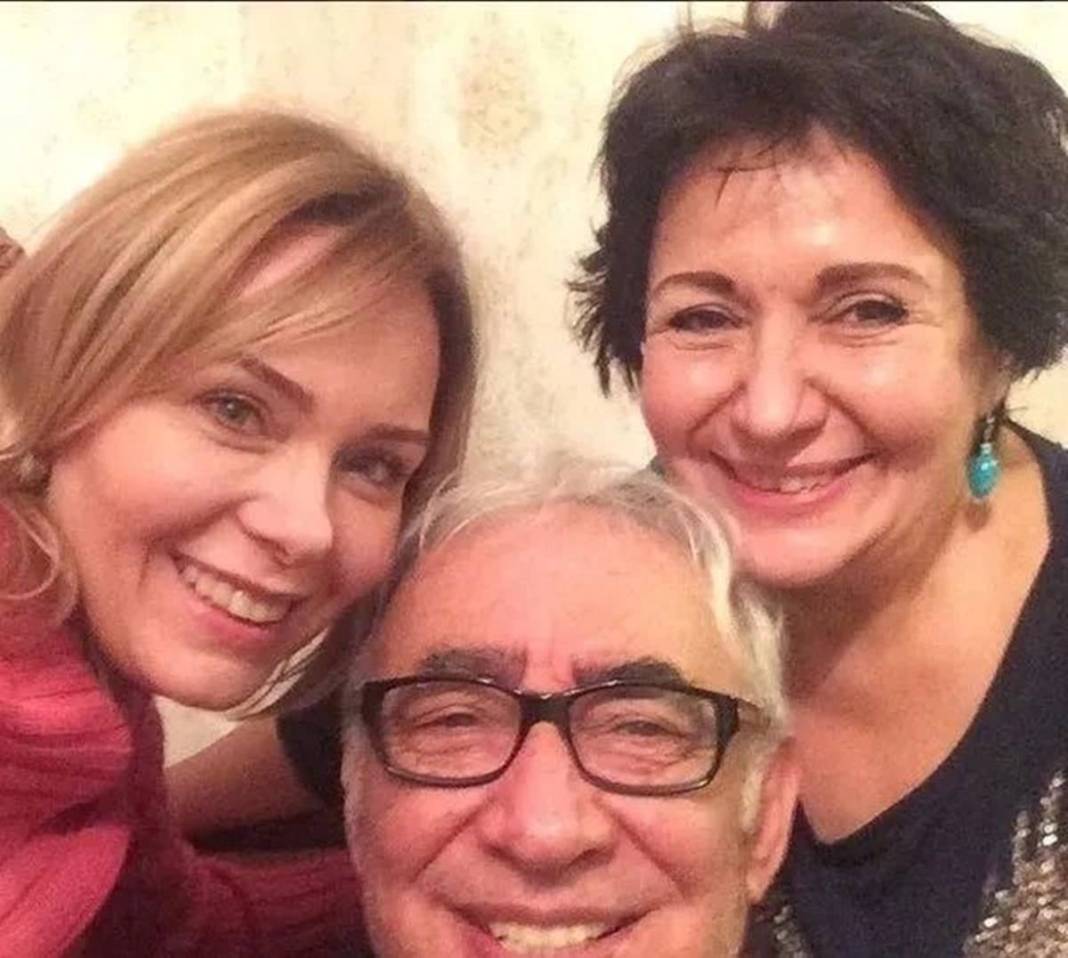 Şener Şen'in kız kardeşi meğer o meşhur dizinin oyuncusuymuş! Televizyon ekranlarının tanınan yüzlerinden 8